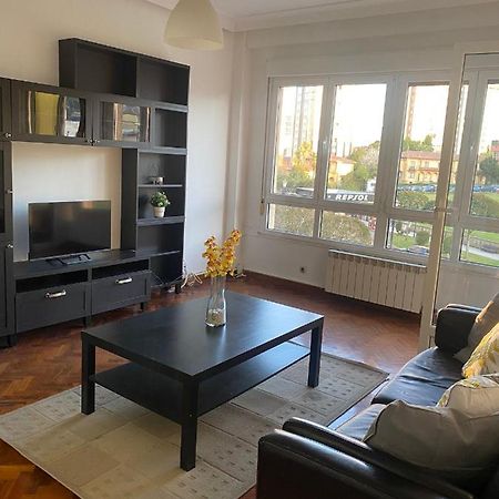 Apartamento Buenavista En オビエド エクステリア 写真