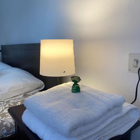 Apartamento Buenavista En オビエド エクステリア 写真